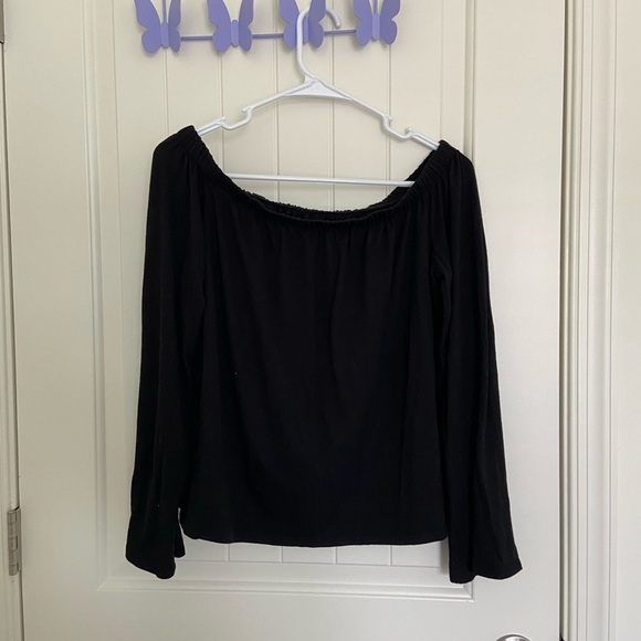 SO women’s relaxed off‎ shoulder shirt — large - Picture 5 of 5